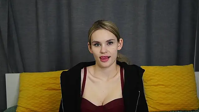 NaomiSweetheart online show from 10.23.25