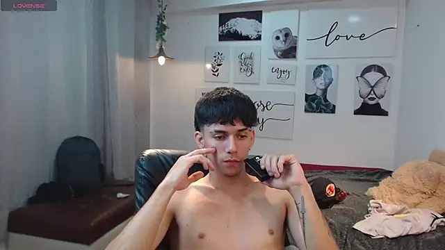 AmethystShadow17 online show from 11.23.25