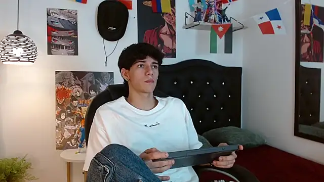 Snapshot of AmethystShadow17 chatting on 07.09.26 AmethystShadow17 online show from 07.09.26