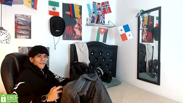 Snapshot of AmethystShadow17 chatting on 07.22.26 AmethystShadow17 online show from 07.22.26