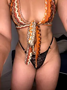 Snapshot of Bellafit02 chatting on 10.20.25 Bellafit02 online show from 10.20.25