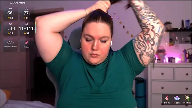 SummerTina online show from 03.20.25