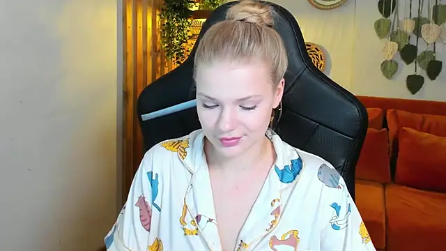 LilitRosen online show from 10.21.25