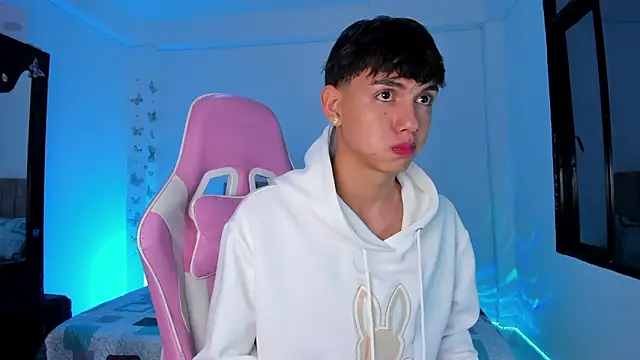 Axel Cody  online show from 03.05.26