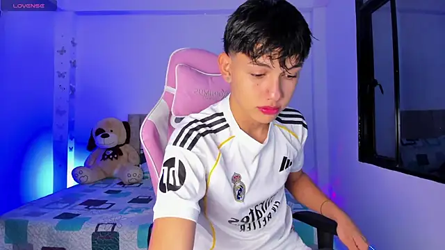 Axel Cody  online show from 03.17.26