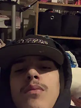 Snapshot of CarmeloA chatting on 10.14.25 CarmeloA online show from 10.14.25