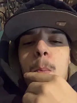 Snapshot of CarmeloA chatting on 10.19.25 CarmeloA online show from 10.19.25