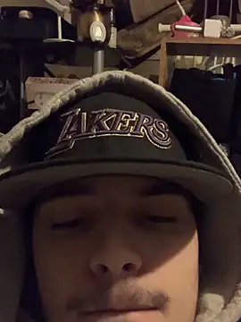 Snapshot of CarmeloA chatting on 10.29.25 CarmeloA online show from 10.29.25