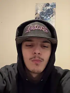 Snapshot of CarmeloA chatting on 12.19.25 CarmeloA online show from 12.19.25