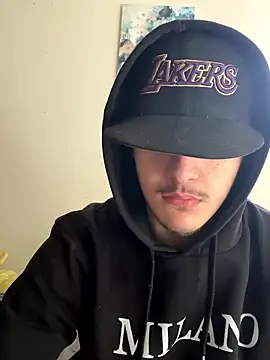 Snapshot of CarmeloA chatting on 01.08.26 CarmeloA online show from 01.08.26