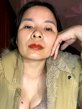 Listen-ly online show from 12.21.25