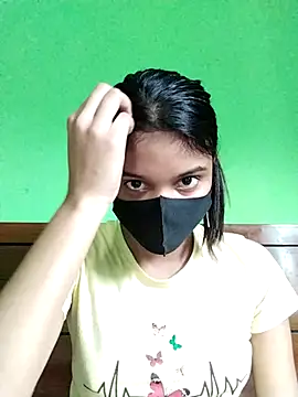 Snapshot of Jaya-Ray chatting on 11.22.25 Jaya-Ray online show from 11.22.25