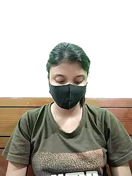 Snapshot of Jaya-Ray chatting on 12.17.25 Jaya-Ray online show from 12.17.25