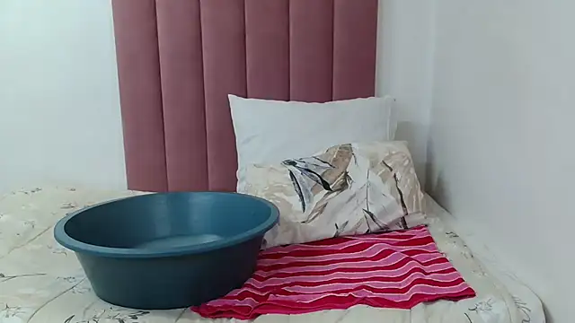 Bubbles156 online show from 11.25.25