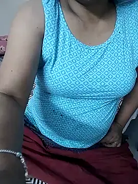 Snapshot of Hot_Boude chatting on 10.24.25 Hot Boude online show from 10.24.25
