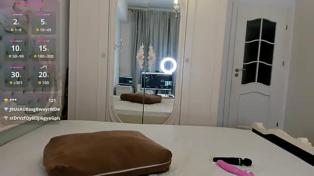 Snapshot of Ailinaioki chatting on 11.01.25 Ailinaioki online show from 11.01.25