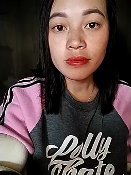 Snapshot of Hani-i chatting on 02.18.26 Hani-i online show from 02.18.26