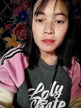 Snapshot of Hani-i chatting on 02.19.26 Hani-i online show from 02.19.26