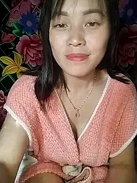 Snapshot of Hani-i chatting on 02.28.26 Hani-i online show from 02.28.26