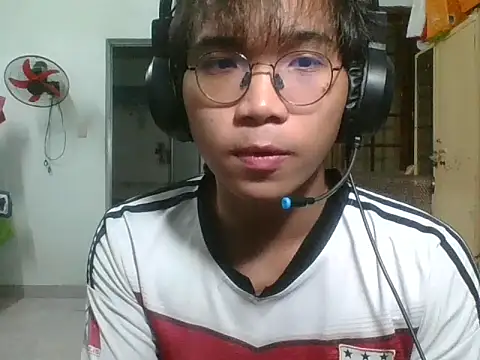 kave2033 online show from 11.03.25