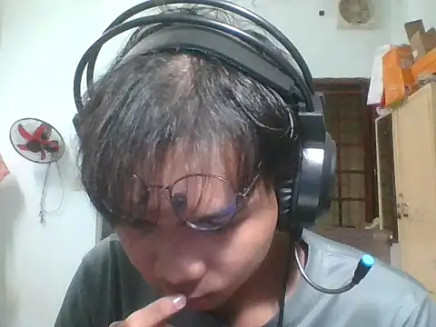 kave2033 online show from 11.16.25