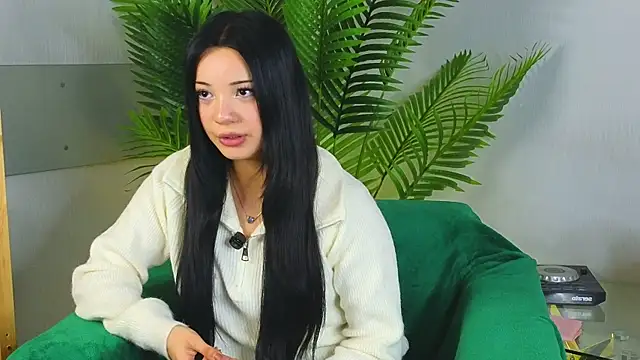 ValorieThuma online show from 10.15.25