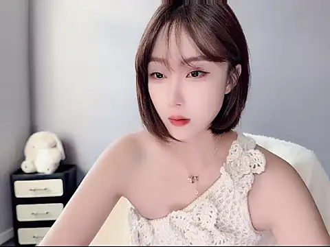 Monica7 online show from 11.03.25