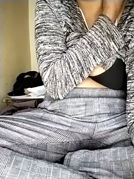 Snapshot of strip_queennn chatting on 01.14.26 strip queennn online show from 01.14.26