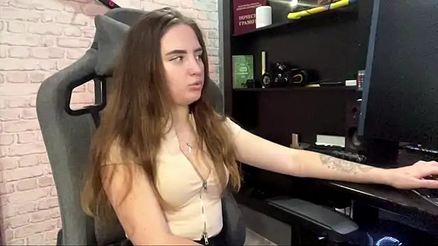 GreatMolly online show from 10.15.25