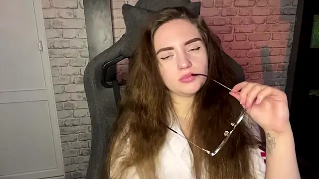 GreatMolly online show from 10.24.25