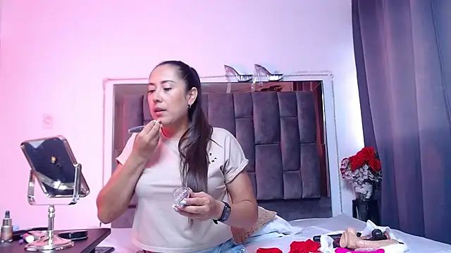 Salmma Milf online show from 04.30.26