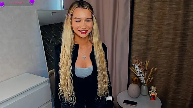 RosaleeSalm online show from 10.20.25