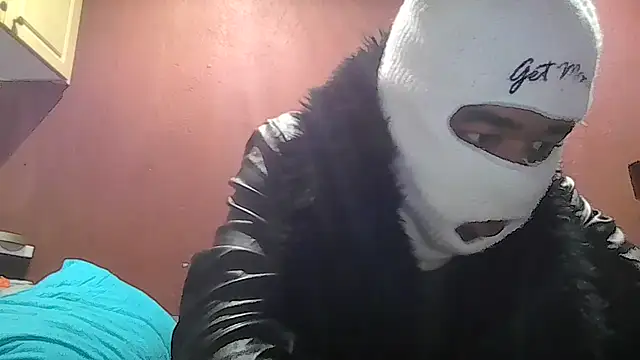 Snapshot of kingjozi121 chatting on 05.13.26 kingjozi121 online show from 05.13.26