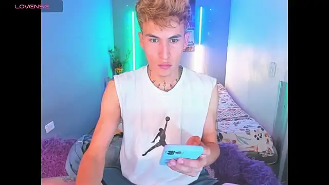 Latin boysxxxx online show from 03.14.26