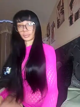 LucyMiax online show from 02.05.26