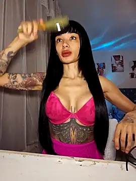 LucyMiax online show from 02.07.26