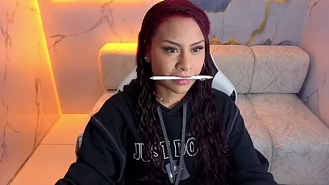 Snapshot of noa_tp chatting on 11.05.25 noa tp online show from 11.05.25