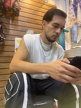 Leonardmoppet online show from 02.15.26