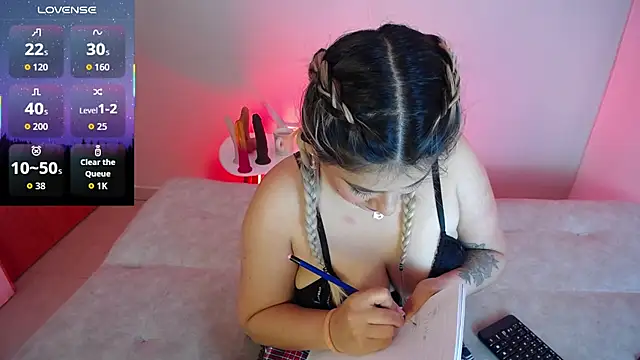 Sweet Bella Valery online show from 12.21.25