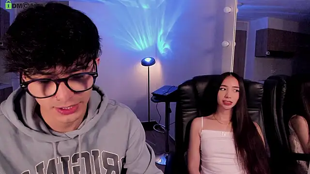 Snapshot of Mikeyvioleta_ chatting on 02.20.26 Mikeyvioleta online show from 02.20.26