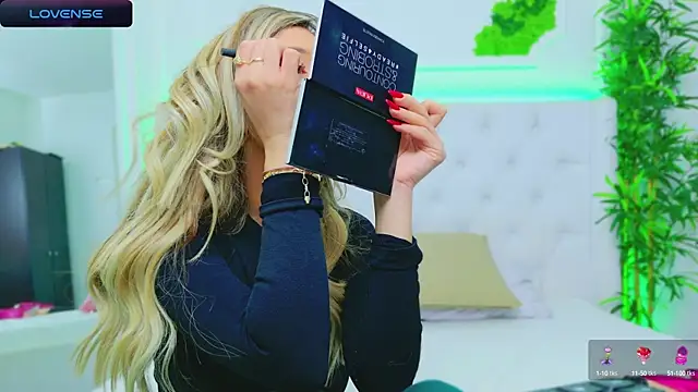 AriannaSins online show from 12.23.24