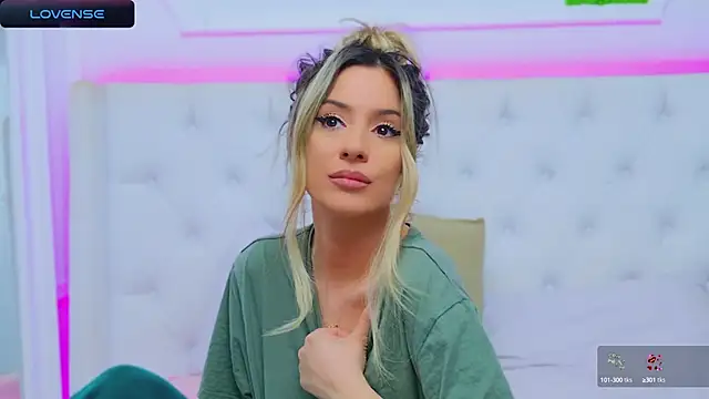 AriannaSins online show from 12.23.24