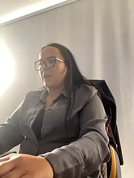 Snapshot of antoniamiller69 chatting on 10.22.25 antoniamiller69 online show from 10.22.25