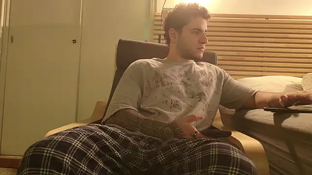 Snapshot of KevinWolf777 chatting on 03.16.26 KevinWolf777 online show from 03.16.26