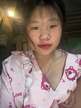 Snapshot of bumbaba chatting on 03.17.26 bumbaba online show from 03.17.26