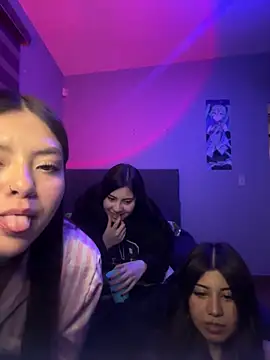 Snapshot of Bzzy01 chatting on 10.15.25 Bzzy01 online show from 10.15.25