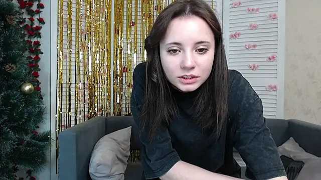 Snapshot of evaa_here_ chatting on 12.05.25 evaa here online show from 12.05.25