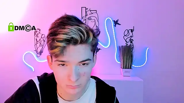 Snapshot of jordi_ser chatting on 12.22.25 jordi ser online show from 12.22.25