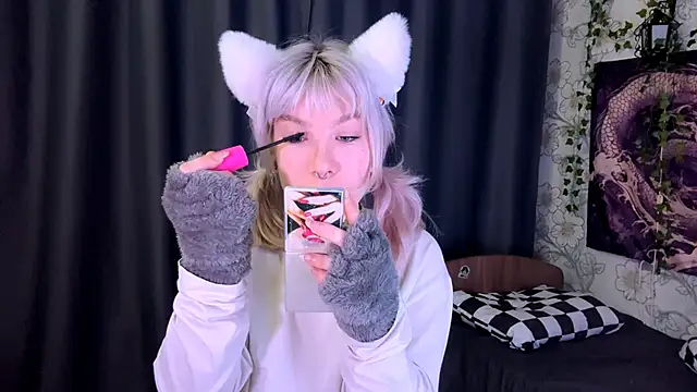 CordieRonsini online show from 10.19.25