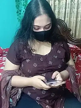 Snapshot of Porimoni22 chatting on 05.23.26 Porimoni22 online show from 05.23.26